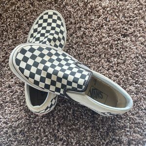Women’s size 9, Men’s size 7.5 checkered vans